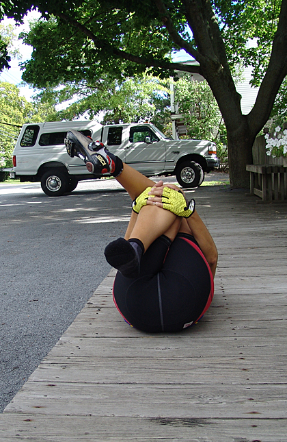 Uuh. Uuh. Uuuuhhh!... Oh... I think I just popped a shoe off.